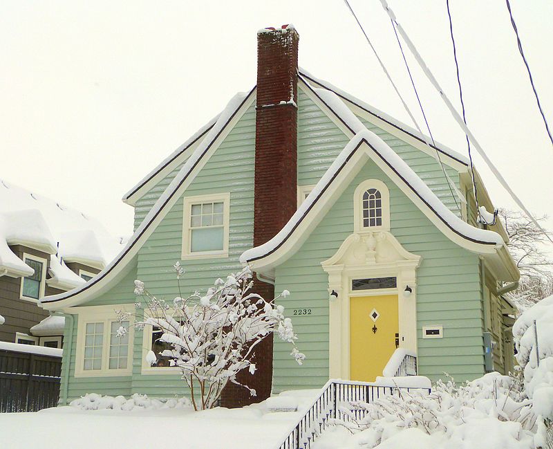 24 2232_NE_19_-_Irvington_HD_-_Portland_Oregon.jpg