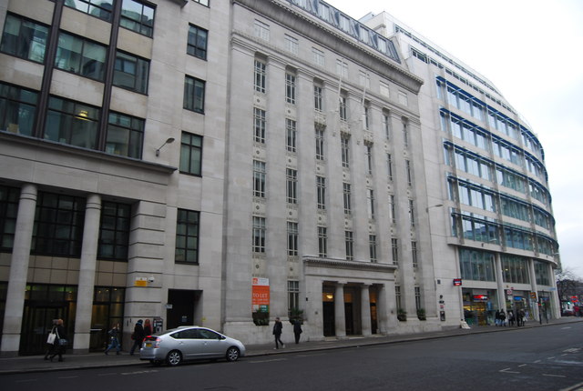 25 St_Martins_House_(geograph_2934444).jpg