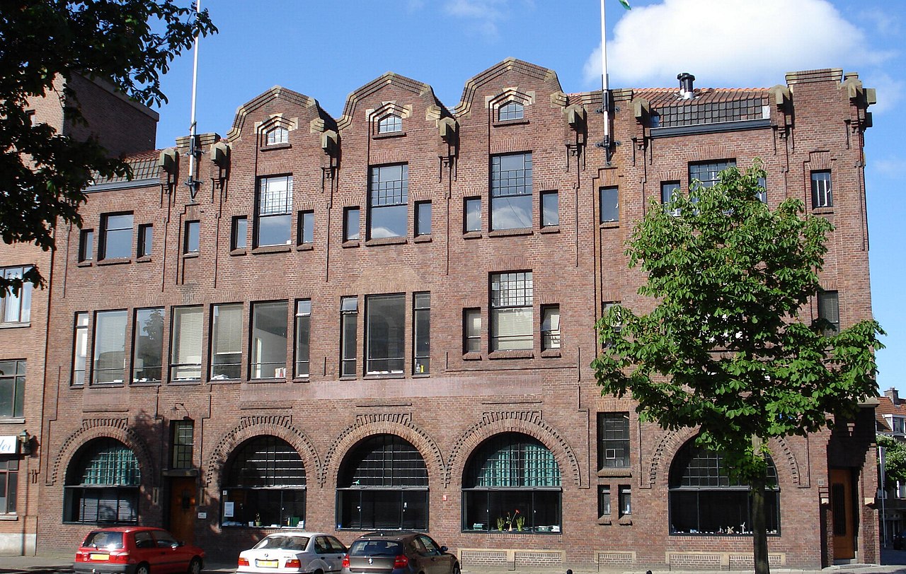 25Rotterdam_pieterdehoochlaan111.jpg