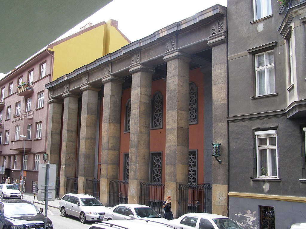 26 слоOrthodox_Synagogue,_Heydukova_street,_Bratislava.jpg