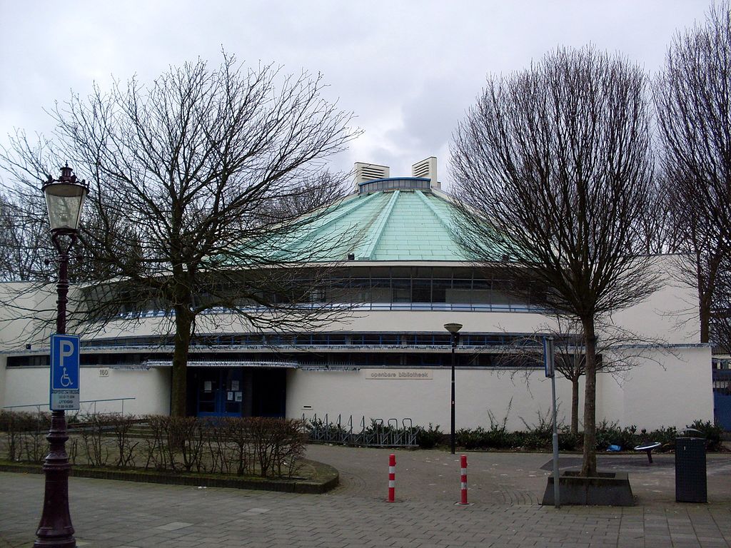 27 аваенард1024px-Voorm._vergaderzaal_Theosofische_beweging.jpg