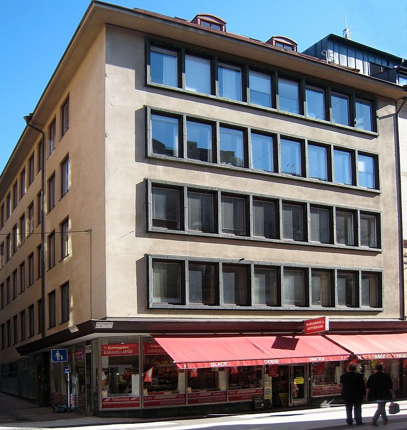 29 800px-Drottninggatan_14.jpg
