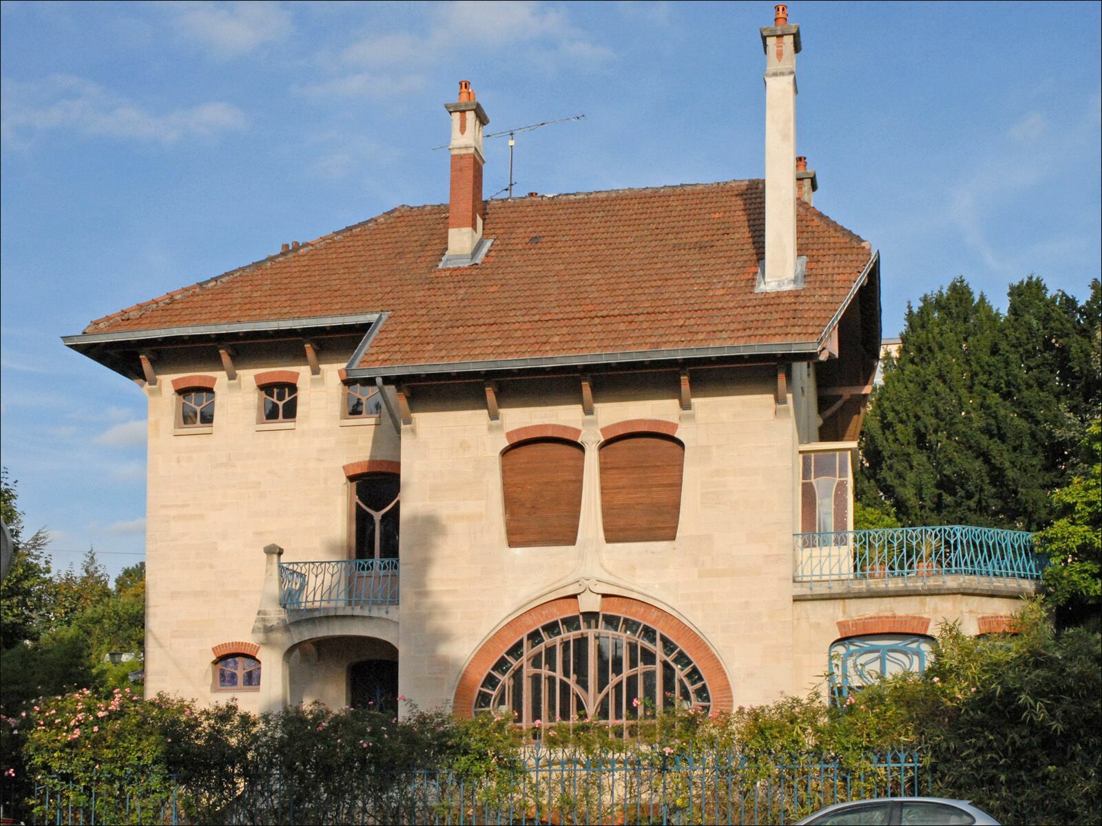 3 Villa_art_nouveau_du_parc_de_Saurupt_(Nancy)_(4016930711).jpg