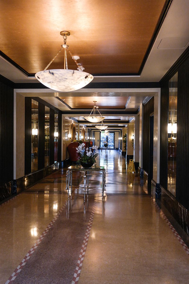 30 Eastern_Columbia_Building-7.jpg