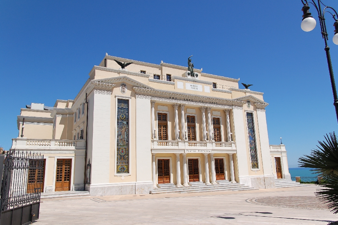 30 Ortona_2011_by-RaBoe_037.jpg
