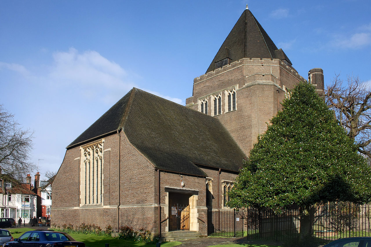 32 1280px-St_Albans,_Golders_Green-1.jpg