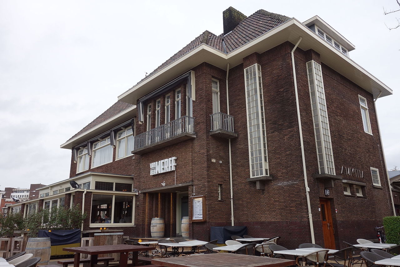 33 1280px-2e_Binnenvestgracht_21,_Leiden_02.jpg
