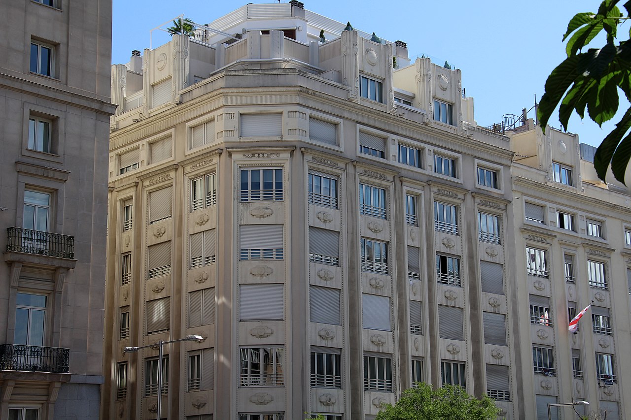 33 1280px-Madrid_(35349549444).jpg