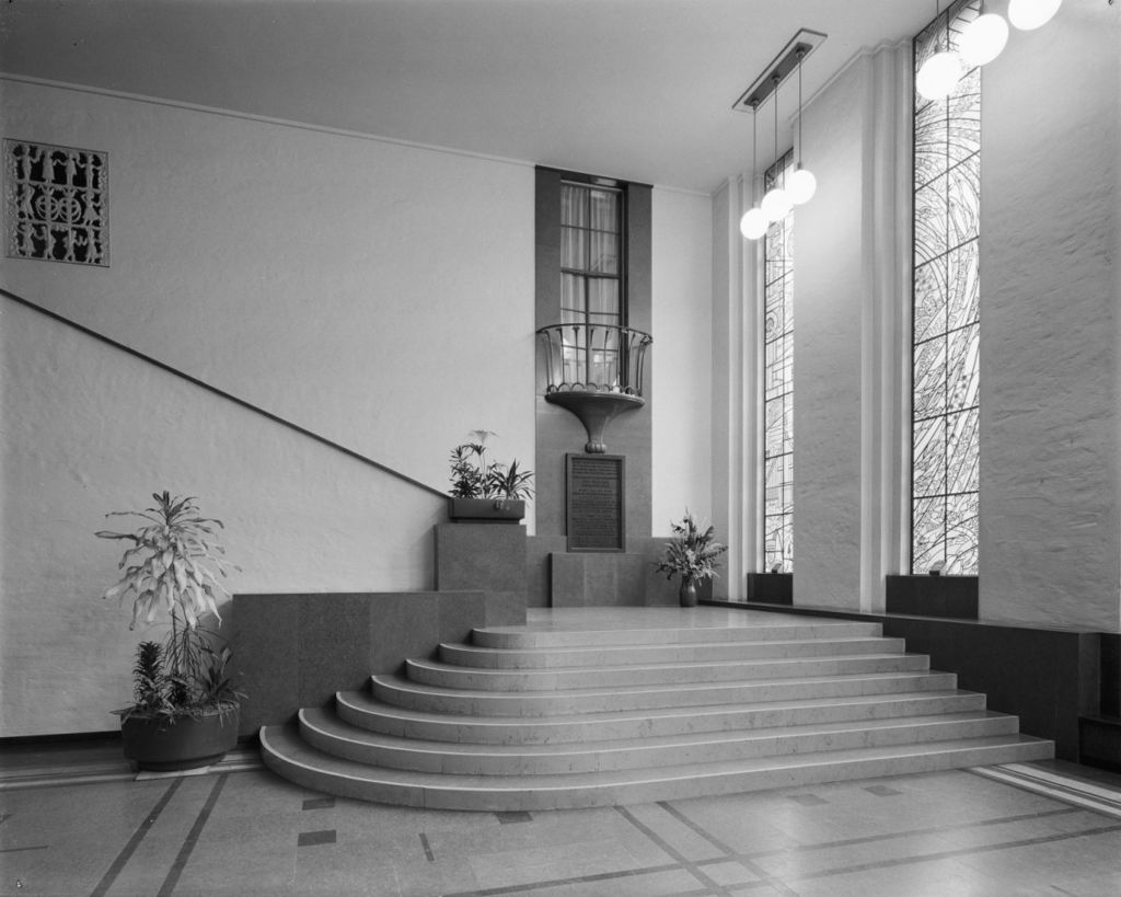 33Interieur_hal_-_Enschede_-_20071229_-_RCE.jpg