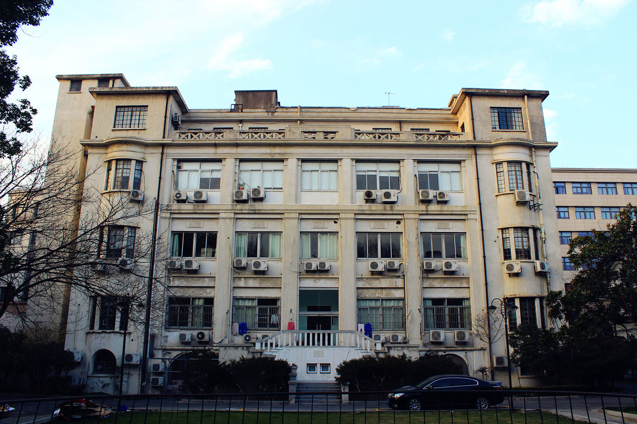 34 1280px-Jewish_Hospital,_Fenyang_Rd,_Shanghai.jpg