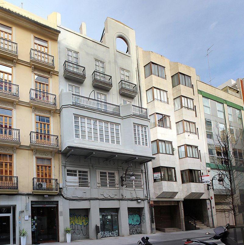 34 800px-Cine_Metropol_de_Javier_Goerlich_en_Valencia.jpg