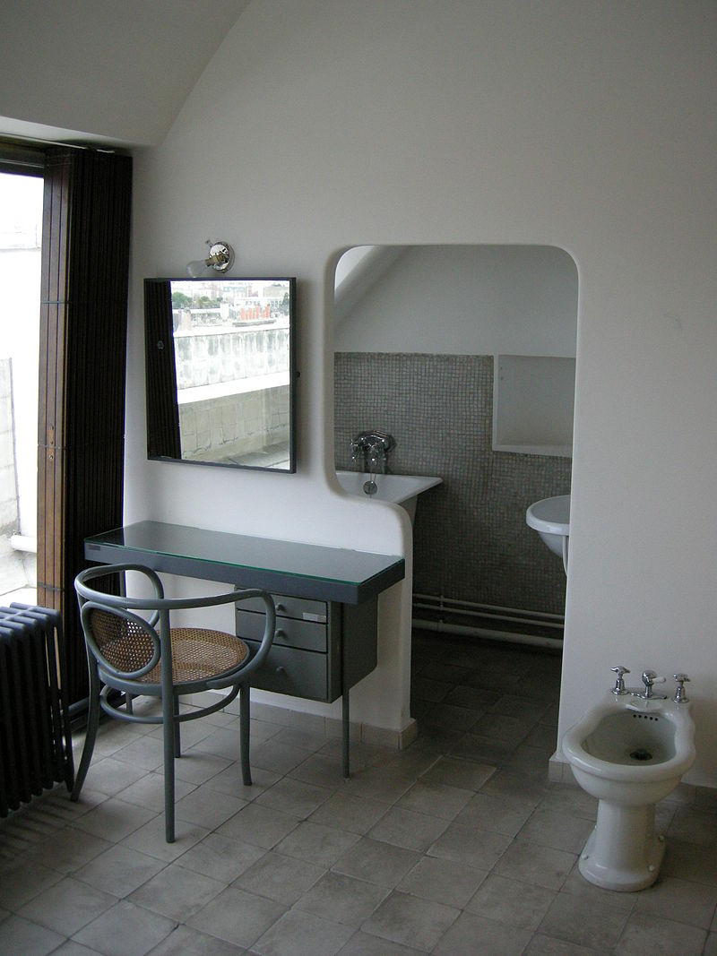 34 800px-Immeuble_molitor_13.jpg