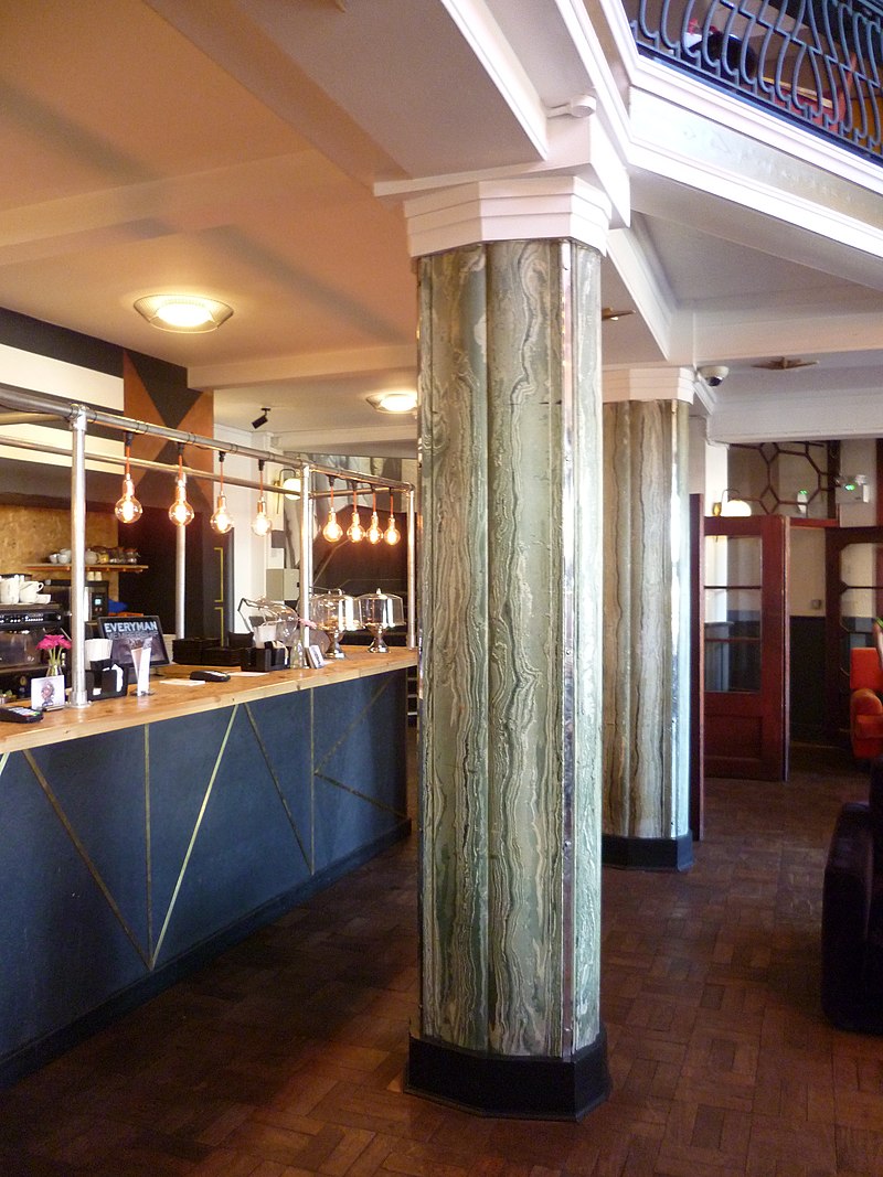 35 800px-Everyman_Cinema_Barnet_(formerly_the_Odeon_Cinema)_71.jpg