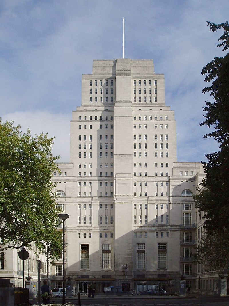 37 800px-Senate_House,_University_of_London.jpg