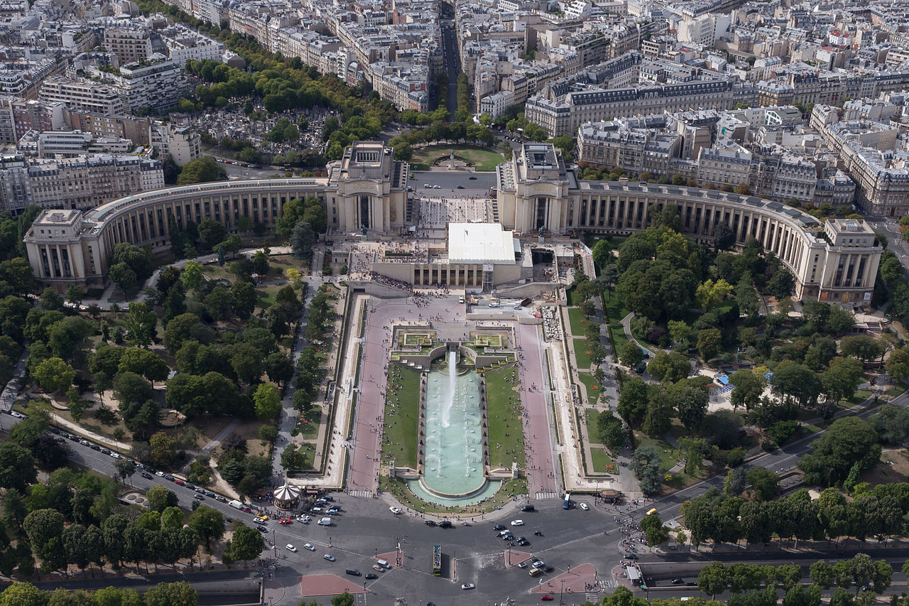 37 Palais_de_Chaillot_-_20150801_16h02_(10625).jpg