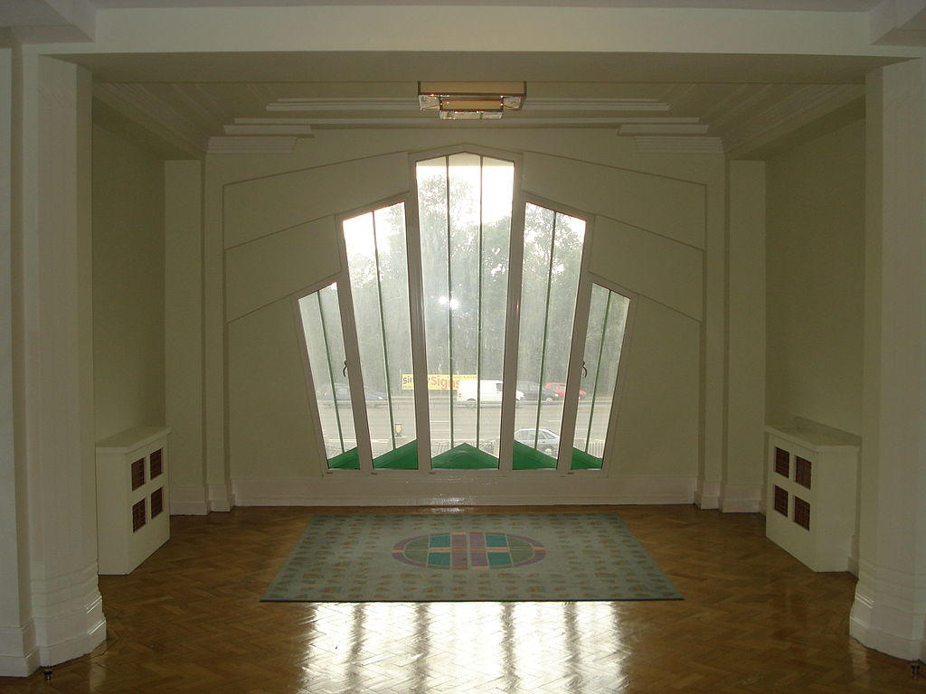 38 1024px-Top_floor_of_the_Hoover_Building-1393745648.jpg