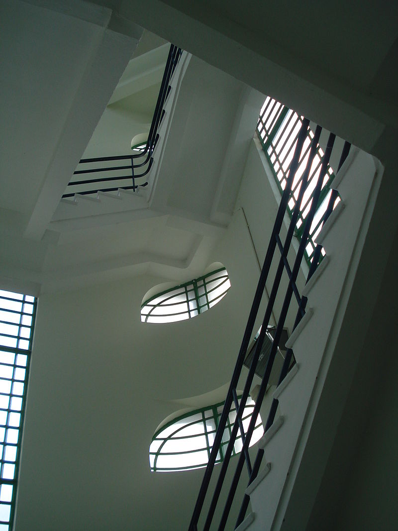 38 800px-Stairway_in_Hoover_Building-1392848563.jpg