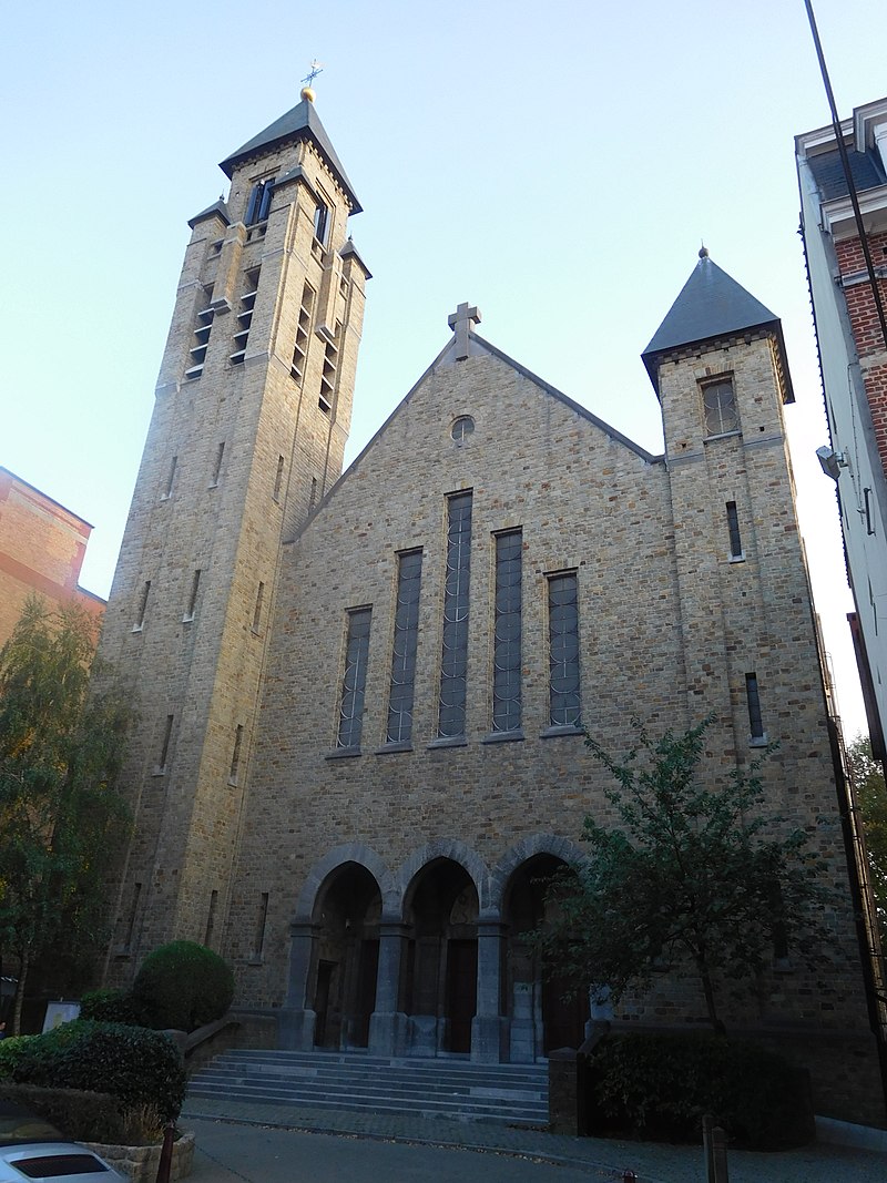 38 800px-Uccle,église_Notre-Dame_du_Rosaire.jpg