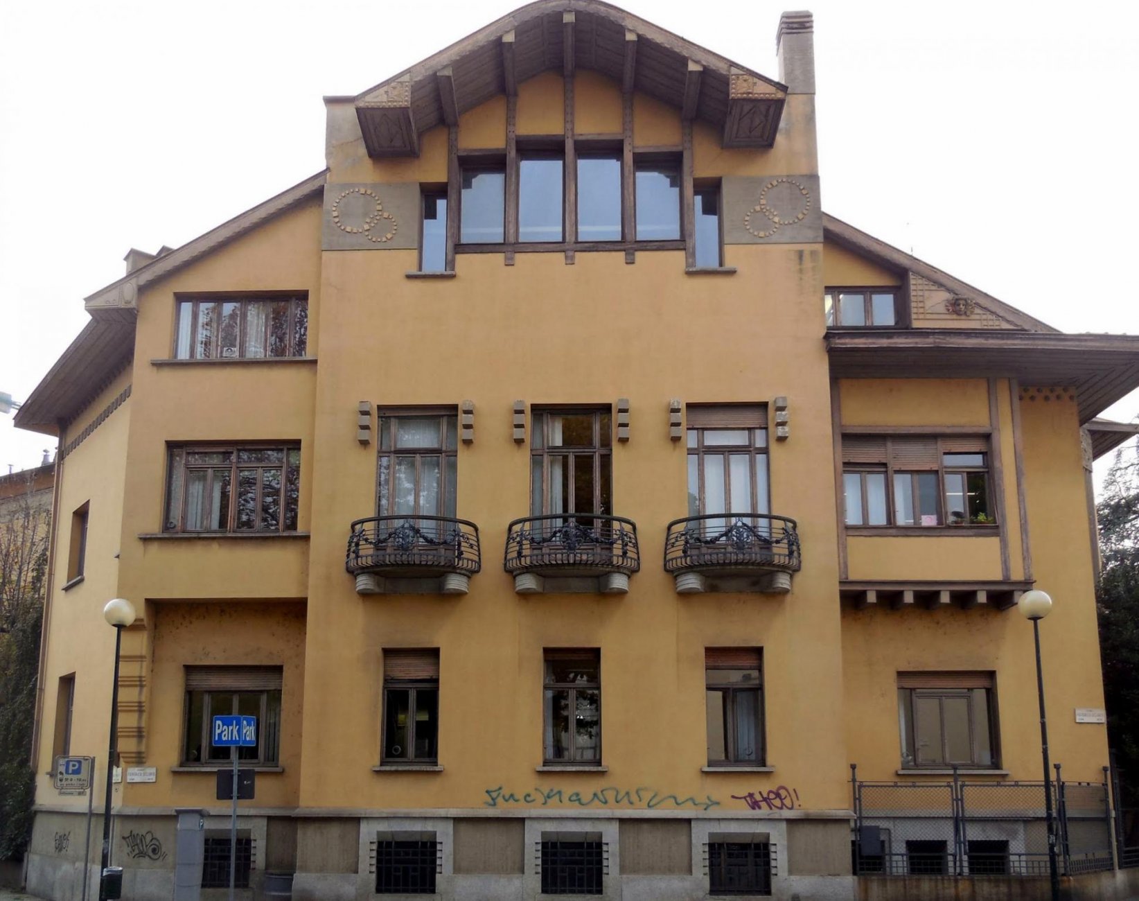 4 туринPetrarca (via Francesco) 44, Casa d’Aronco o villa Javelli (.jpg