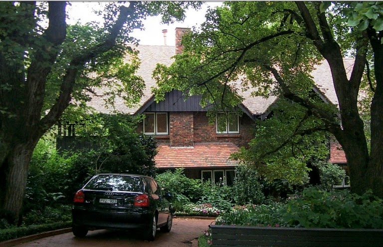 4 Struan Street, Toorak.jpg