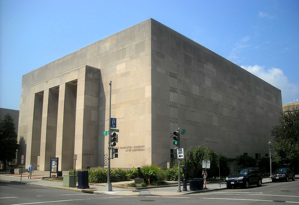 40 Lisner_Auditorium_-_northwest_corner.JPG
