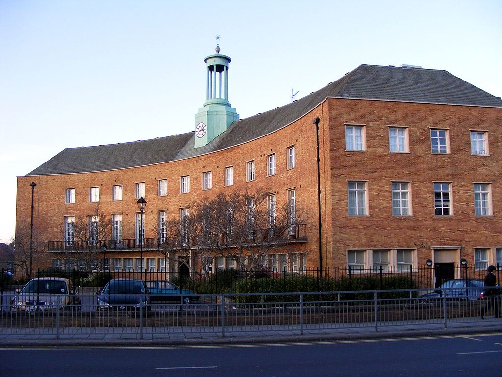 41Friern_Barnet_town_hall2.JPG