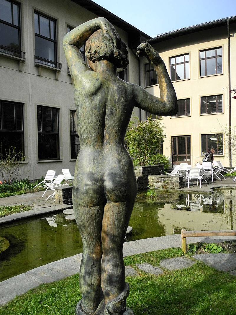 42 auch_ein_schöner_Rücken_kann_..._im_Gustav-.jpg