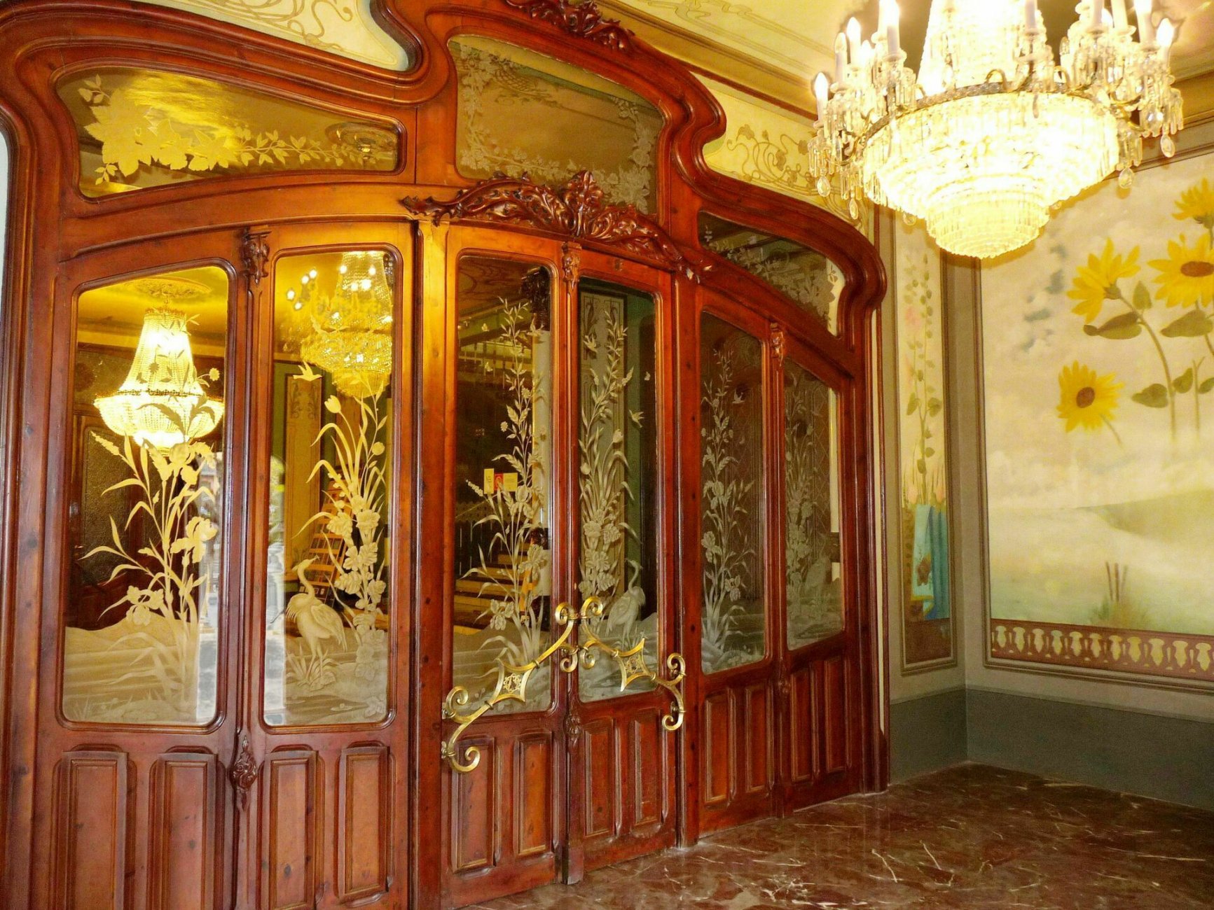 4Huesca_-_Casino_-_Zaguán.jpg