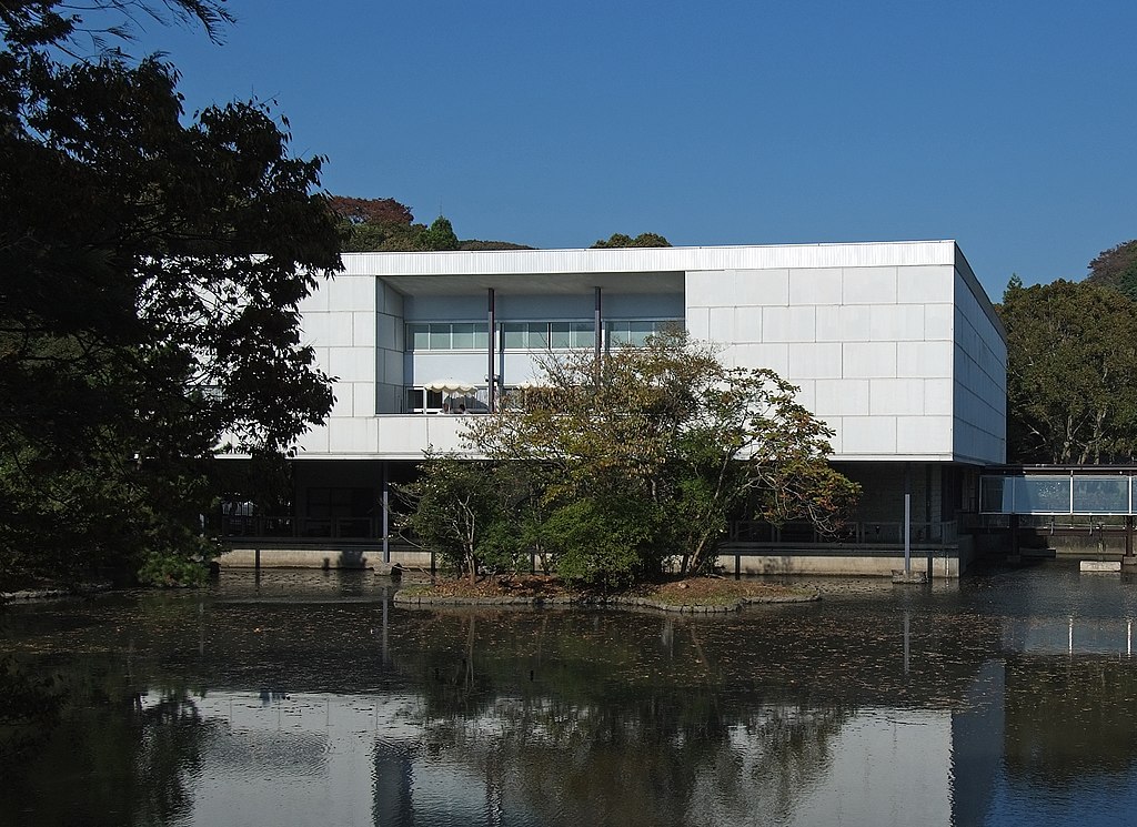 51 1024px-The_Museum_of_Modern_Art,_Kamakura_2009.jpg