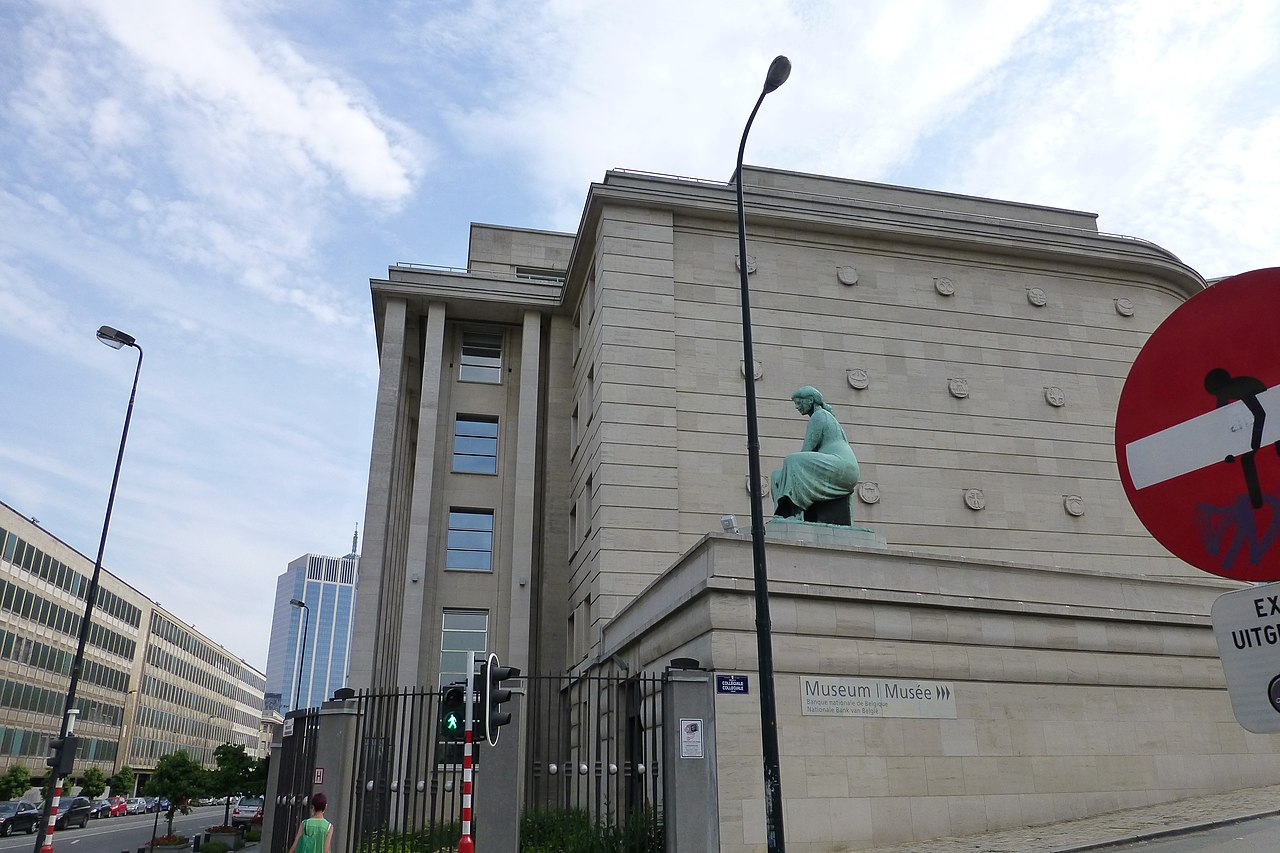 54 1280px-Brussels,_Belgium_(9338436822).jpg