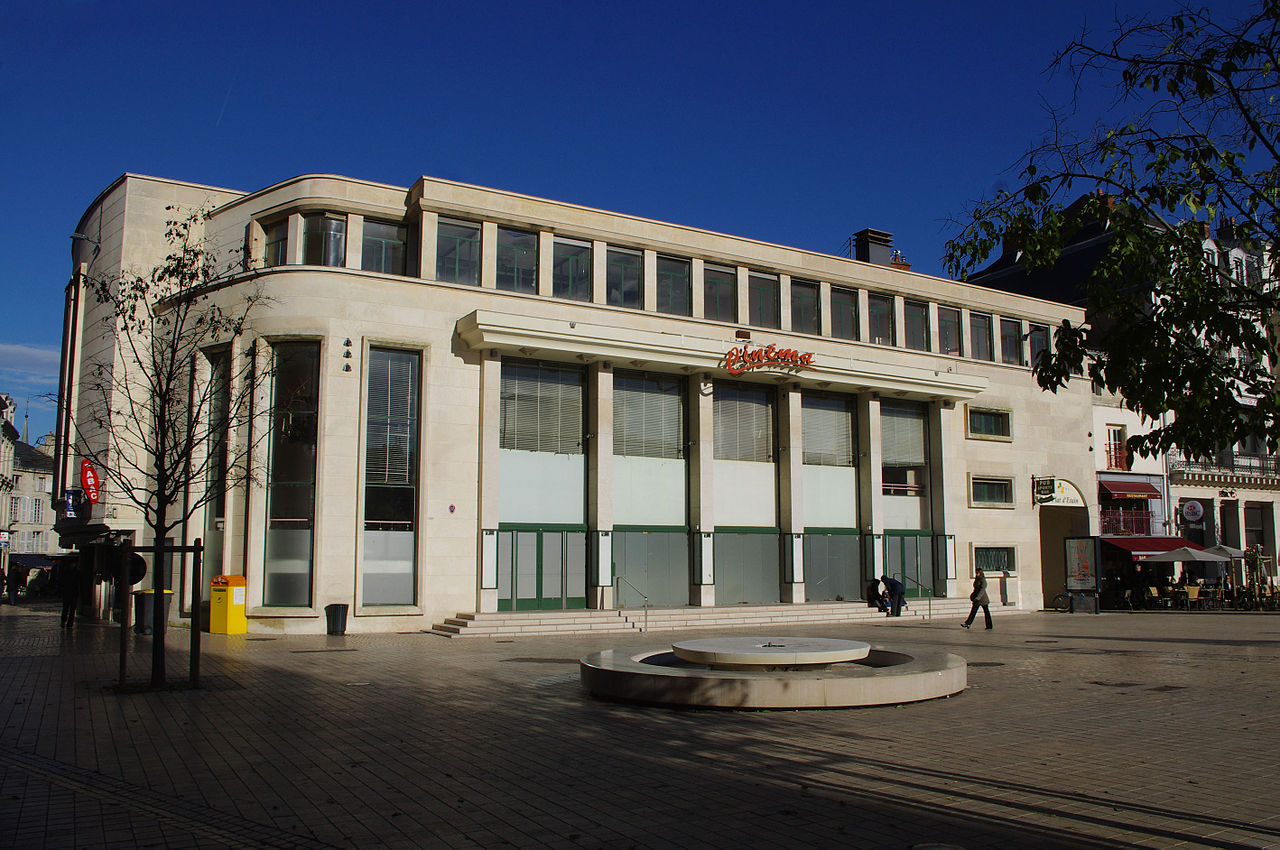 54Ancien-théâtre-municipal-de-Poitiers-décembre-2013.jpg