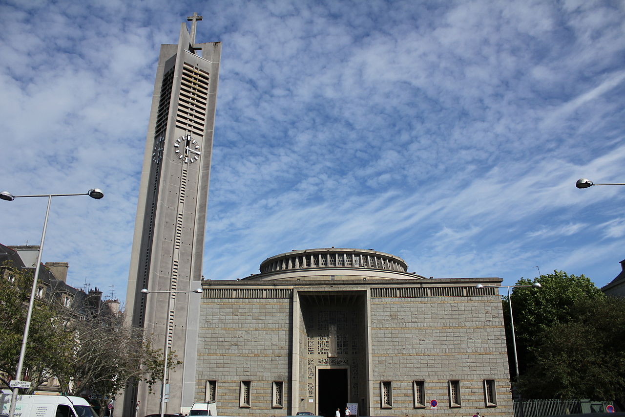 56 1280px-Lorient_-_église_Notre-Dame_de_Victoire.jpg