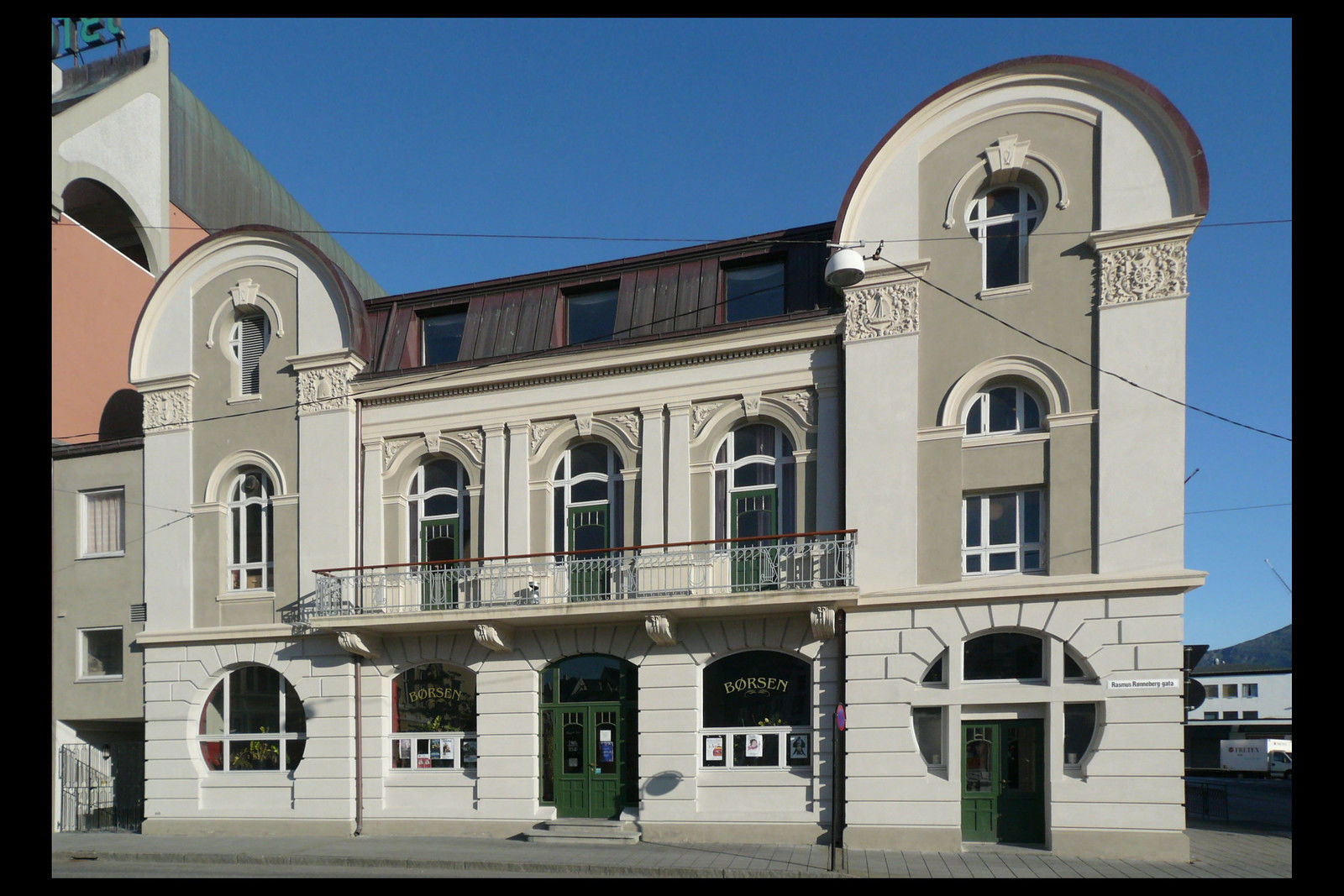 6г3034990272_9148de5474_h.jpg