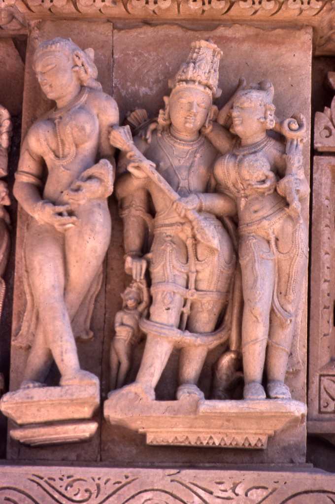 6._Khajuraho_Parsvanath_South_wall.jpg