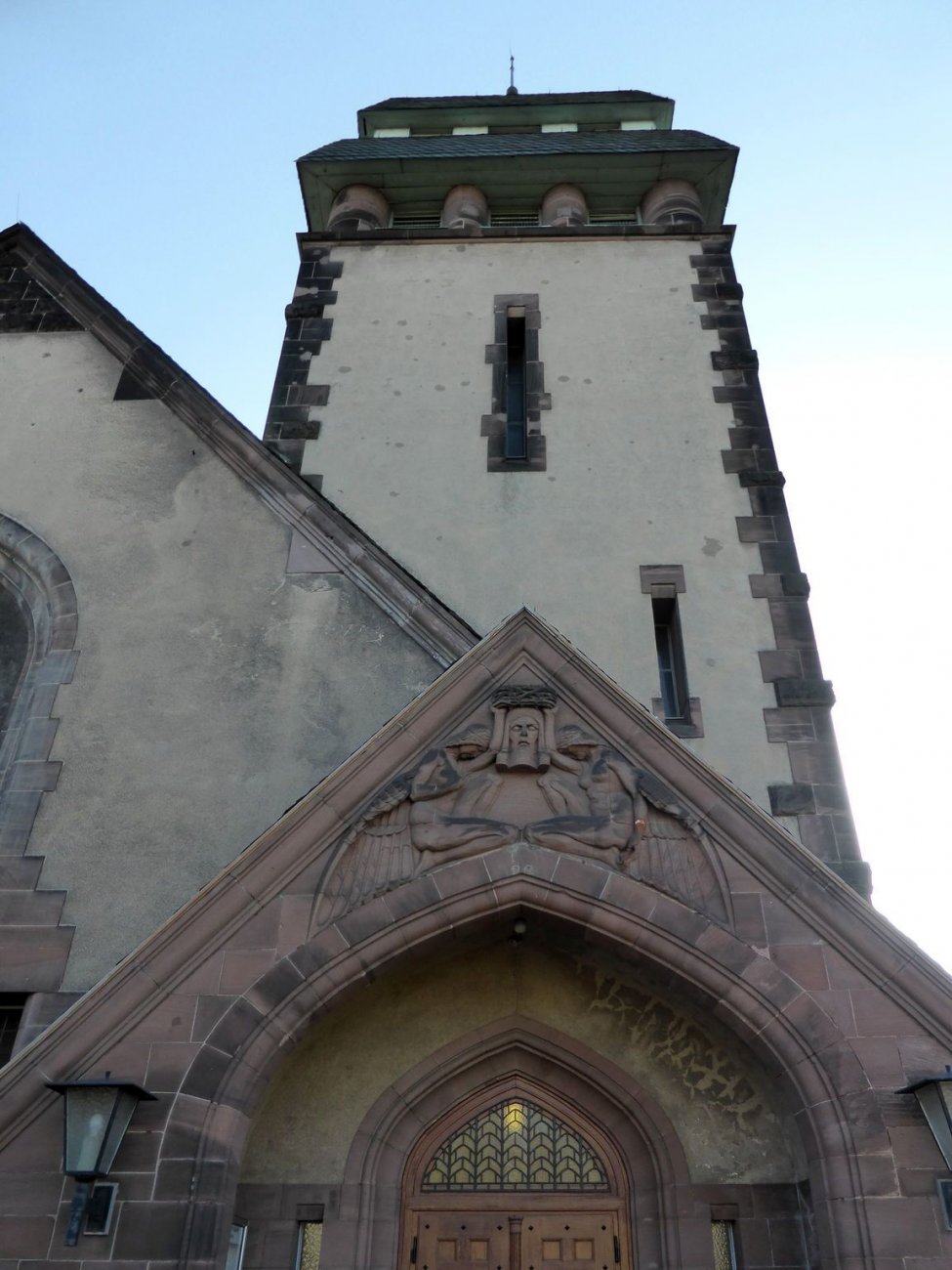 6Heilig-Geist-Kapelle_-_Universitatsklinikum_Dusseldorf_(14).jpg