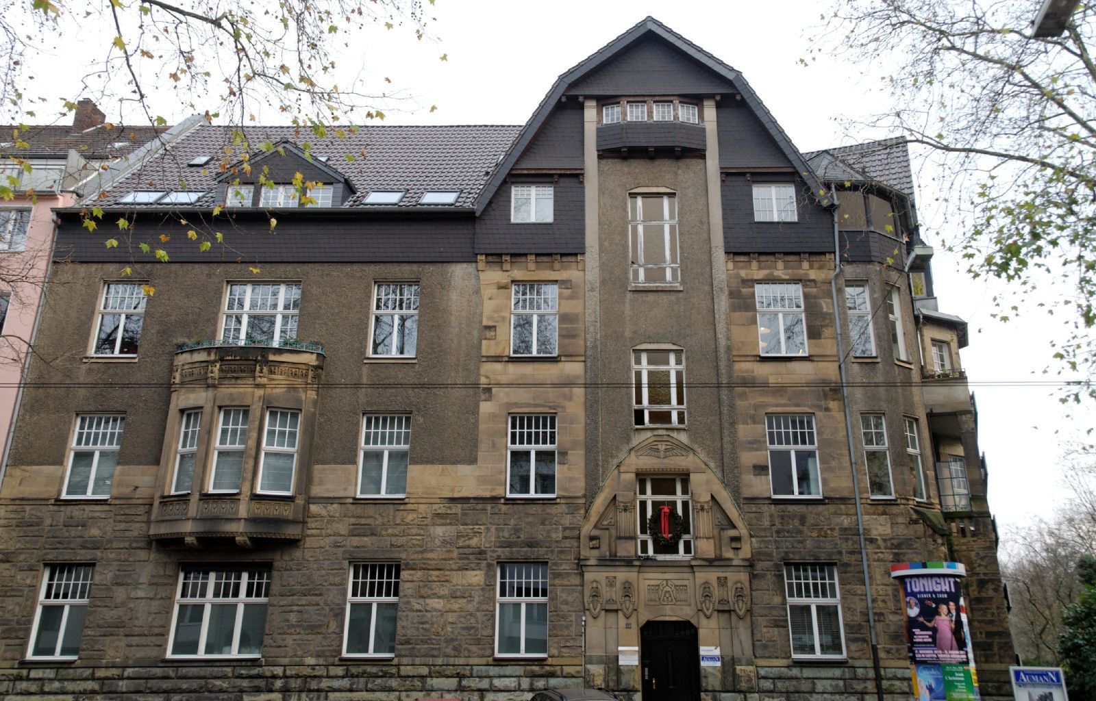 7 Haus_Herderstrasse_59_in_Duesseldorf-Duesseltal,_von_Nordwesten.jpg