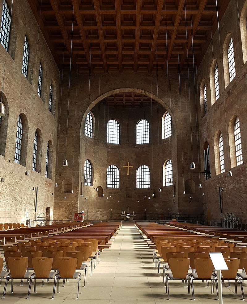 800px-2018_Trier,_Konstantinbasilika_12.jpg