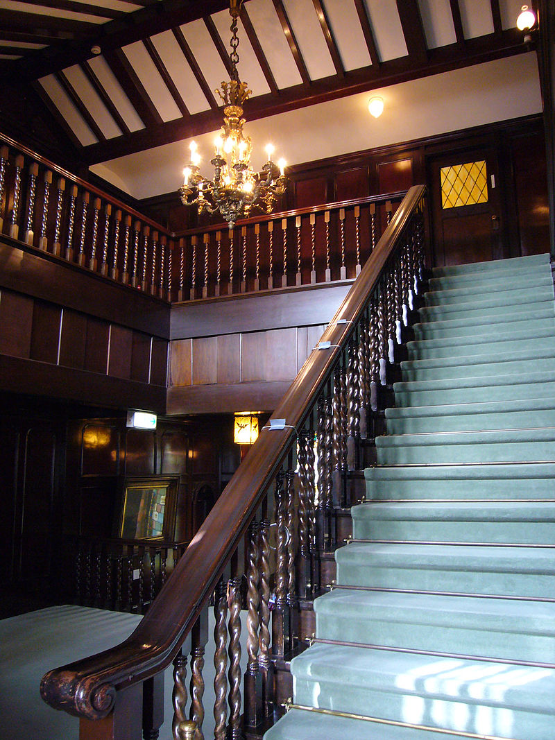 800px-Abovm03_2048.jpg