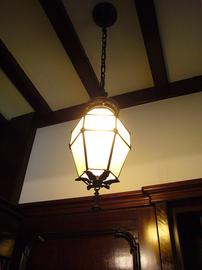 800px-Abovm07_2048.jpg