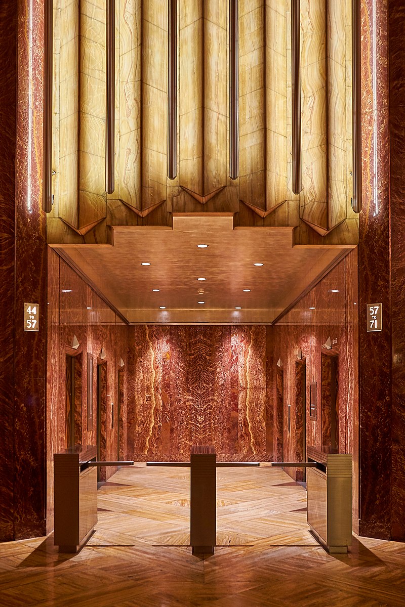 800px-Chrysler_Central_Elevator_2019-10-03_20-18.jpg