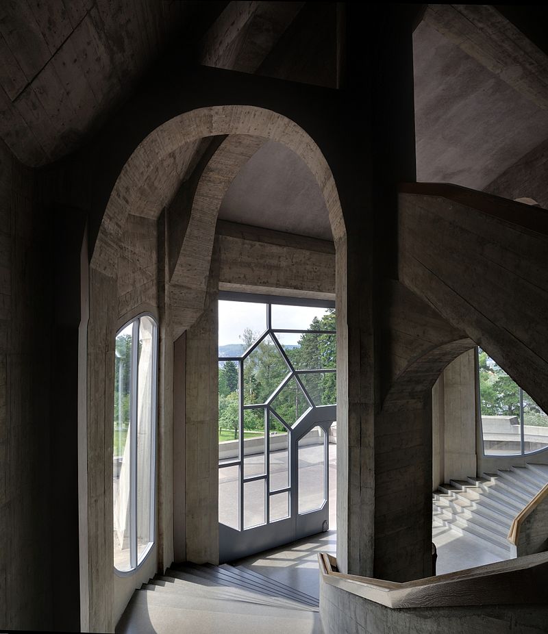 800px-Dornach_-_Goetheanum_-_Westtreppenhaus1.jpg