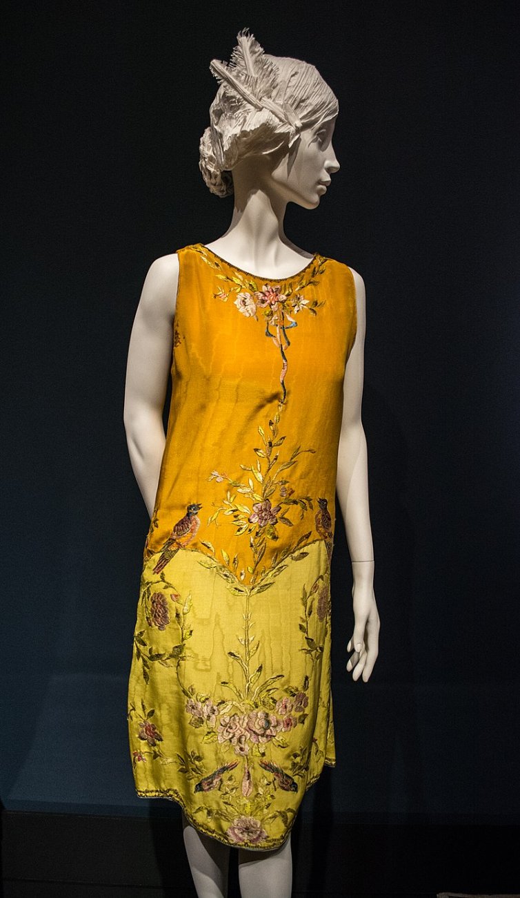 800px-Dress_-_Callot_Soeurs_(38650645115).jpg