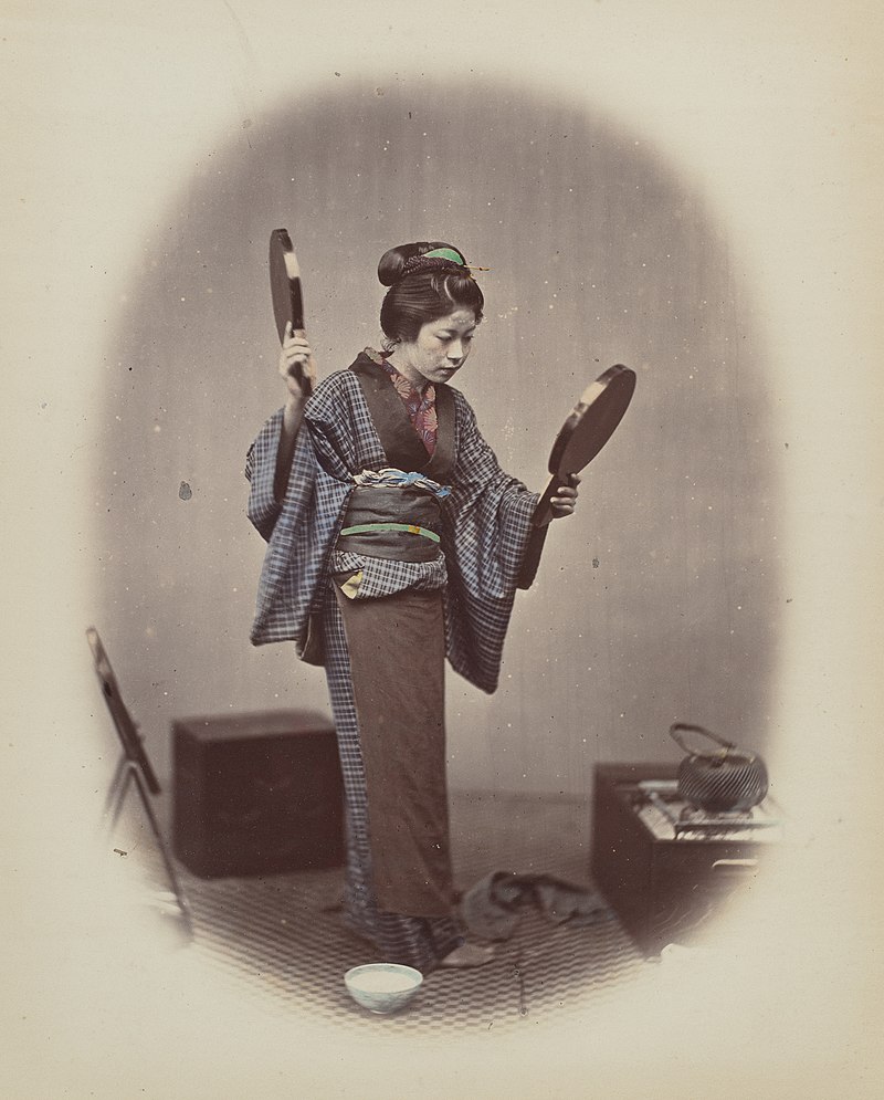 800px-Felice_Beato,_At_Her_Toilet,_1868,_NGA_155439.jpg