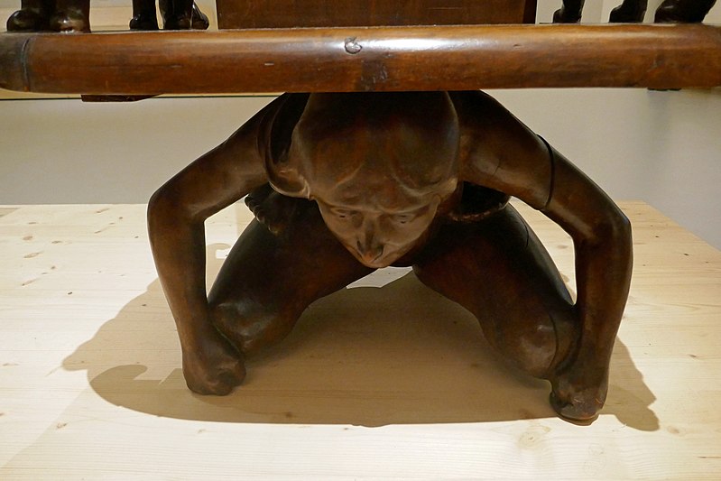 800px-François-Rupert_Carabin-Fauteuil_(détail_2)-.jpg