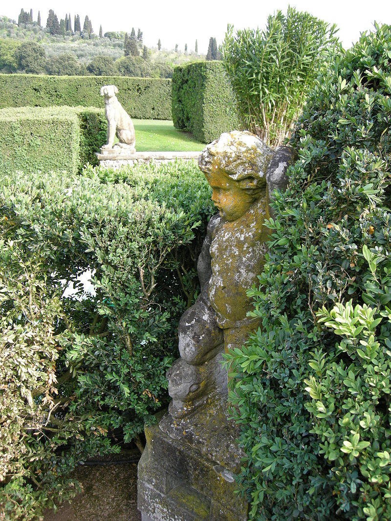 800px-Giardino_di_villa_gamberaia,_parterre_d'acqua_16.jpg