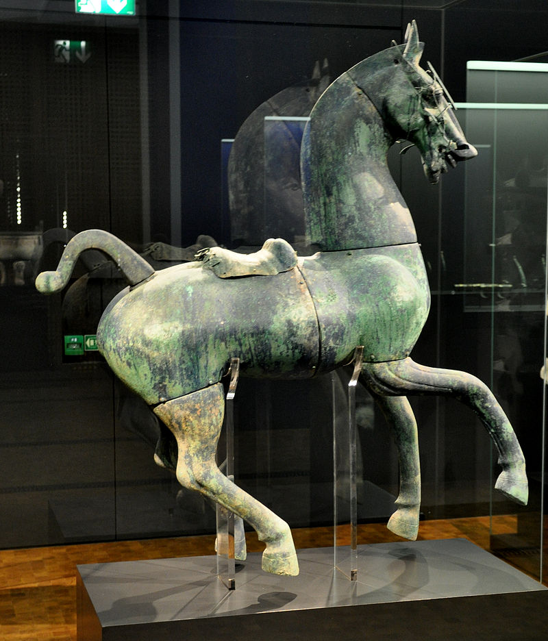 800px-Han_Pferd_Bronze_Museum_Rietberg_img02.jpg