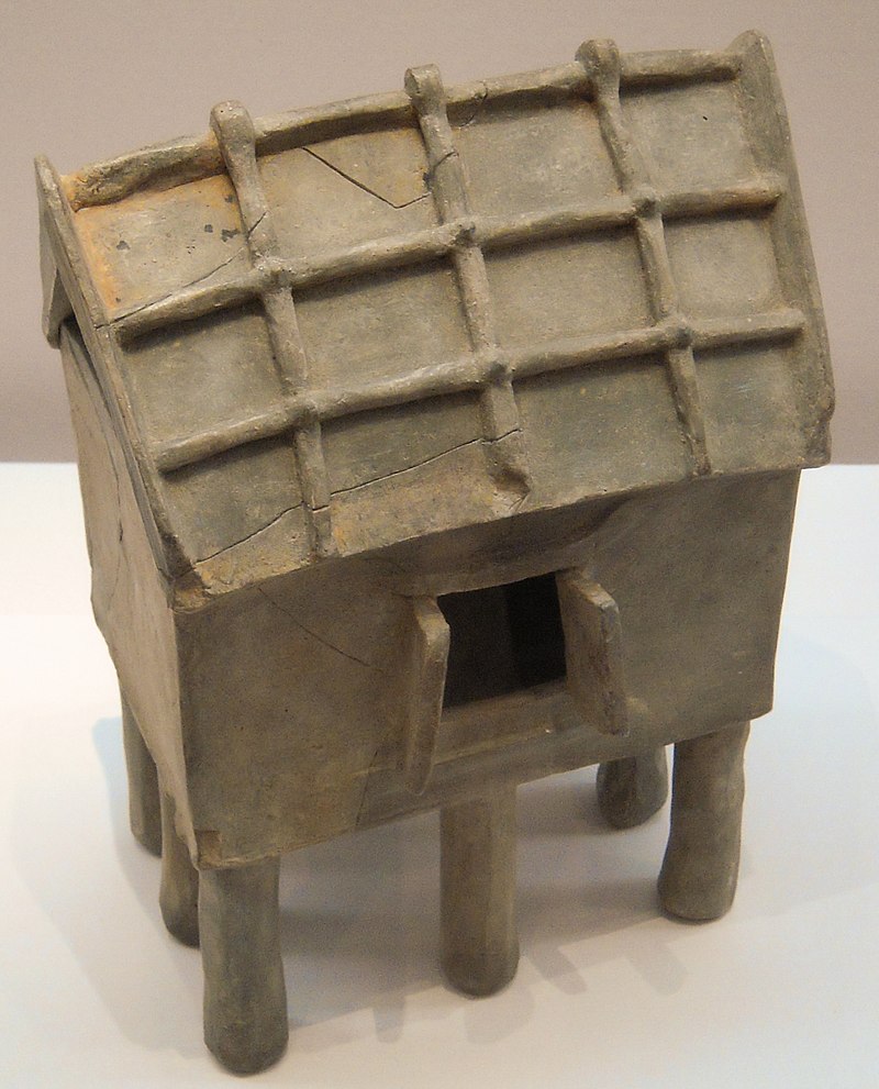 800px-House-Shaped_Pottery.jpg