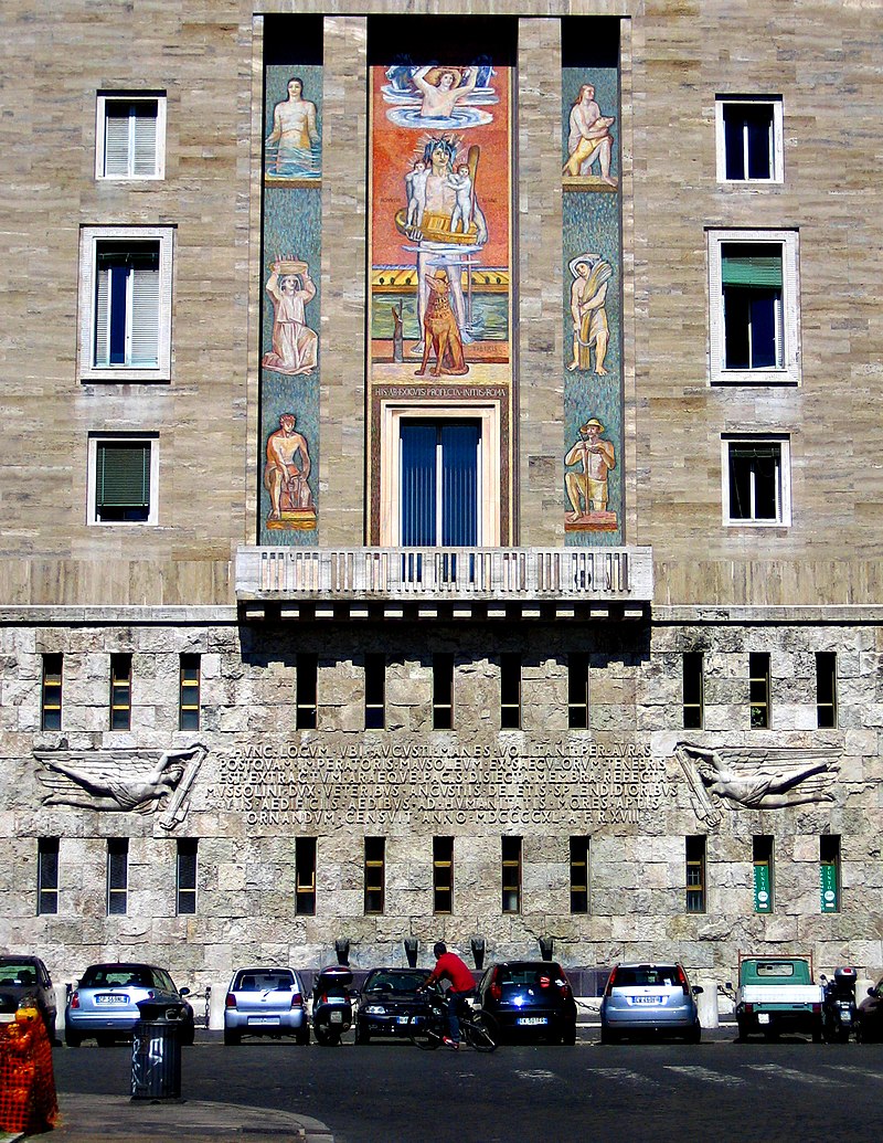800px-Mosaic,_piazza_augusto_imperatore_(45069856).jpg