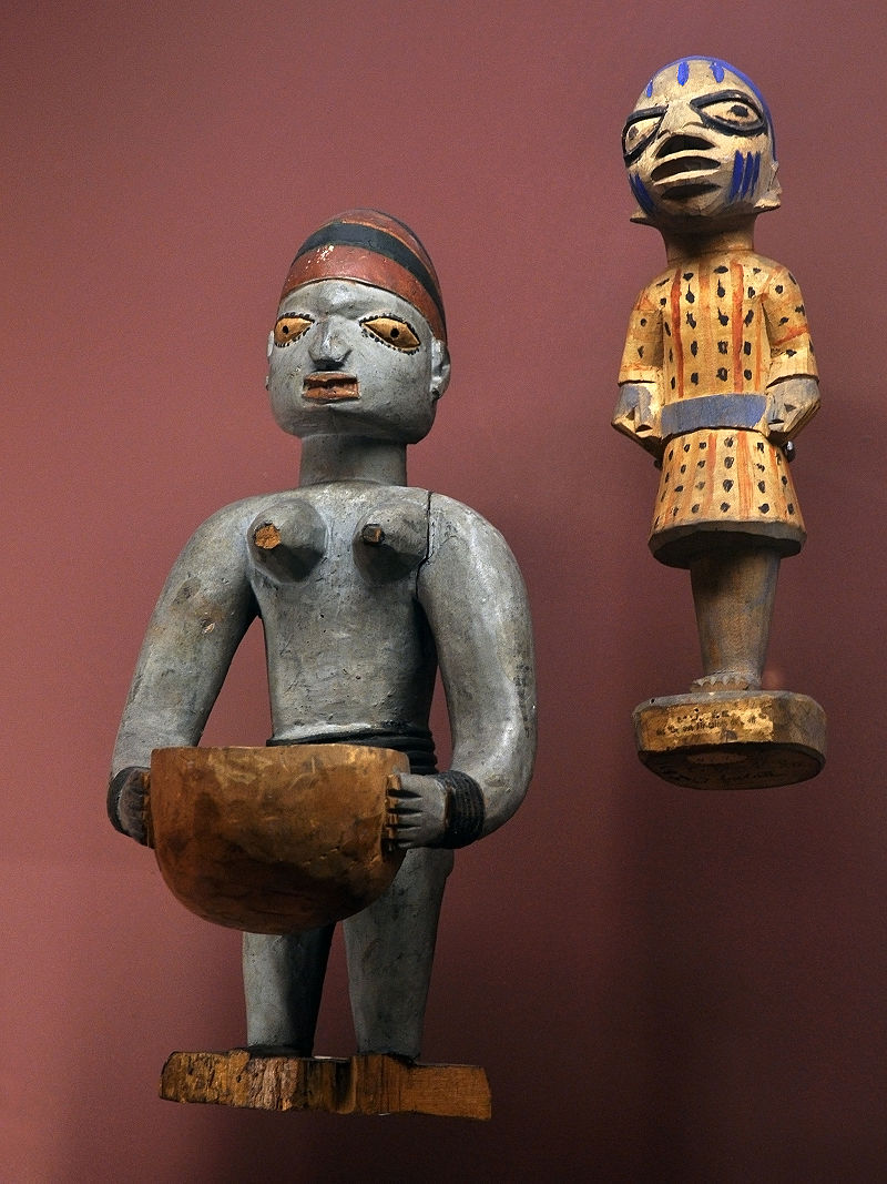 800px-Musée_africain_Lyon_130909_04.jpg