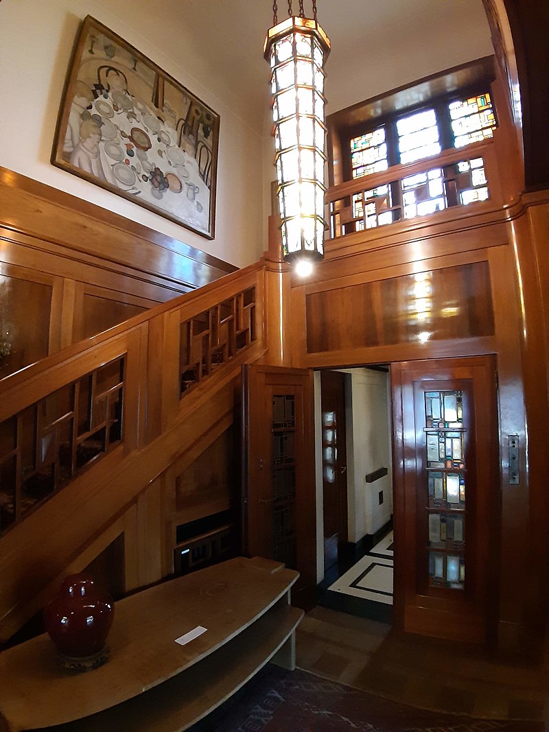 800px-Museum_Van_Buuren_04.jpg